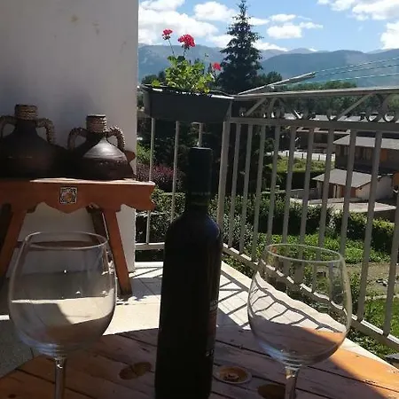 Apartament De *